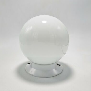 Petit luminaire globe opaline