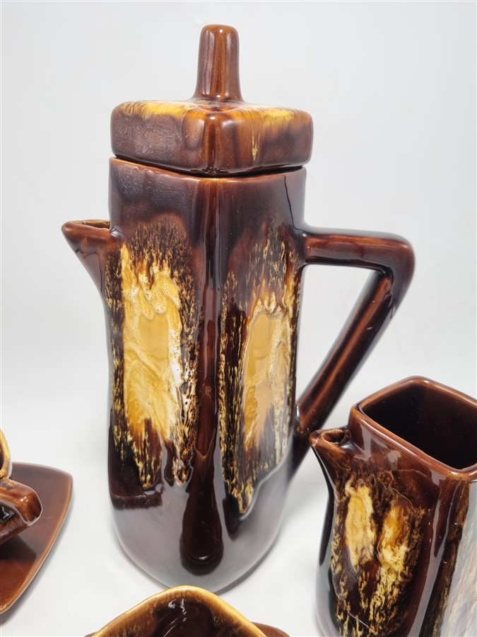 Service à café vintage en céramique