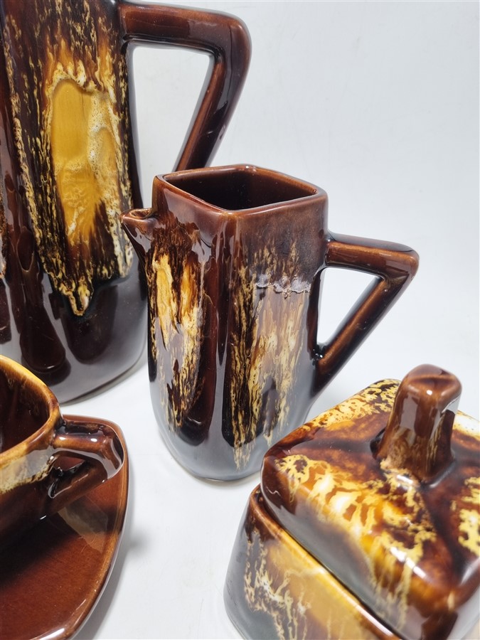 Service à café vintage en céramique