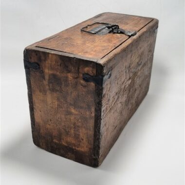 Ancienne mallette en bois