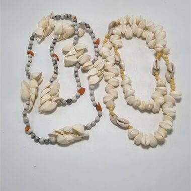 Colliers de coquillages
