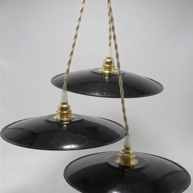 trio de suspensions en tole emaillee noire