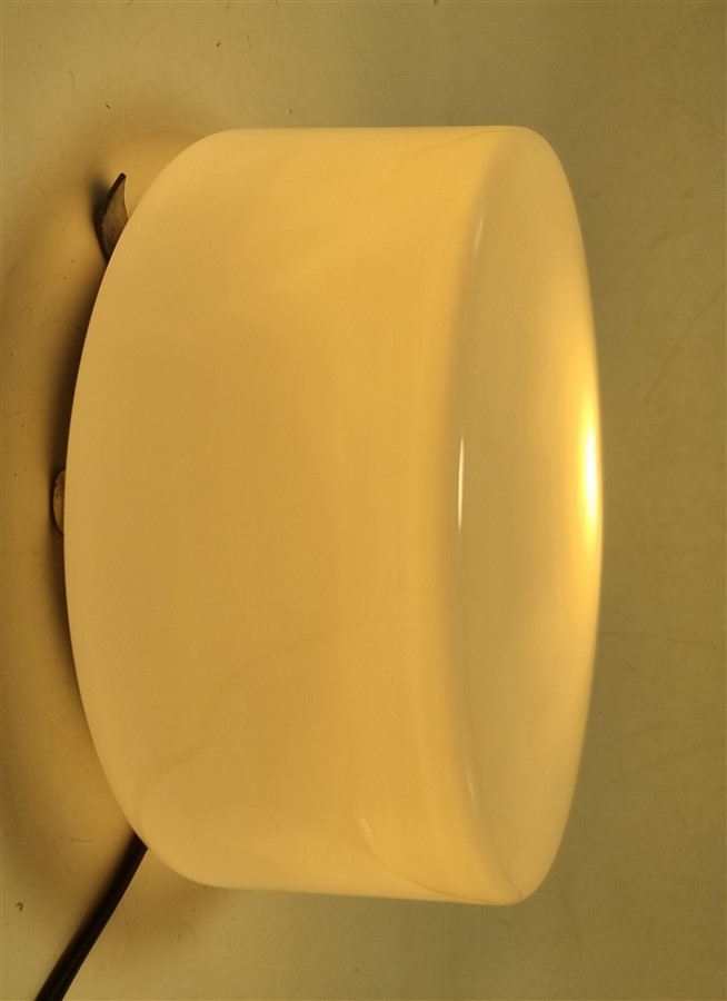 plafonnier en opaline blanche