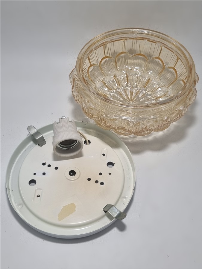 plafonnier vintage en verre ambre