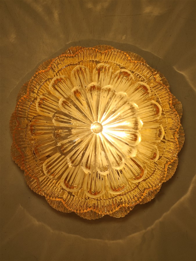 plafonnier vintage en verre ambre