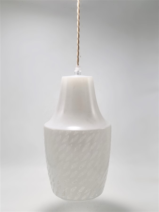 suspension blanche en verre